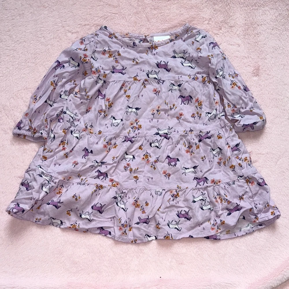 Girls long sleeved Dress** Bundle 5+ items and name your offer!!! 💖💞